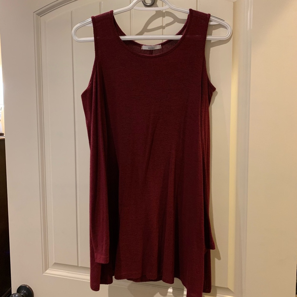 Cold shoulder tunic